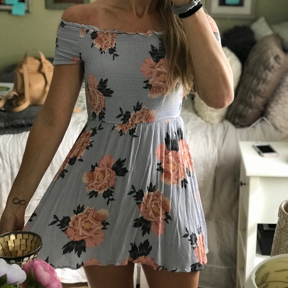 Floral Off The Shoulder Dress 🌸💎